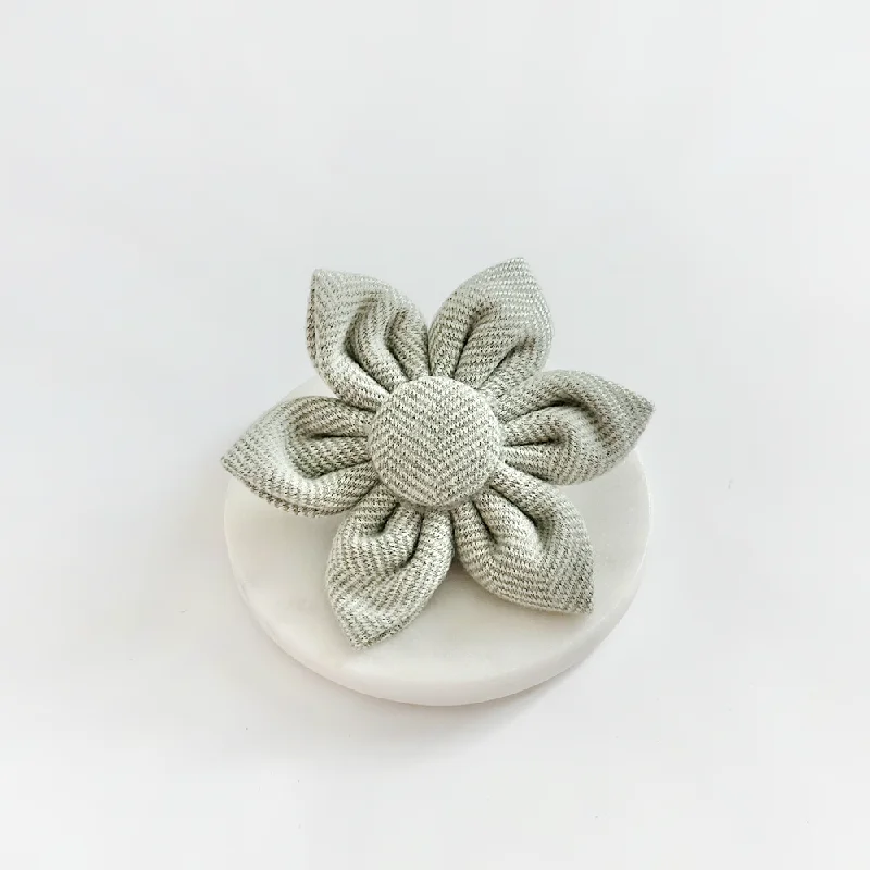 Sage Tweed Collar Flower